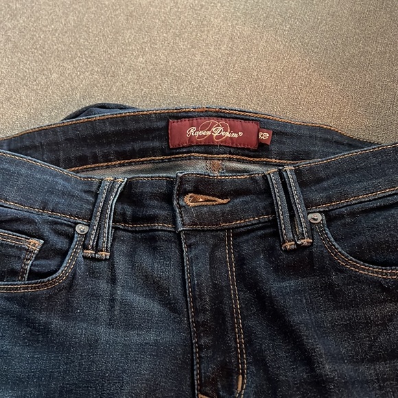Raven Denim jeans - Picture 3 of 4